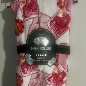 "High Roller" Ultra Soft Oversized Plush Throw Blanket , 60" x 70", NWT